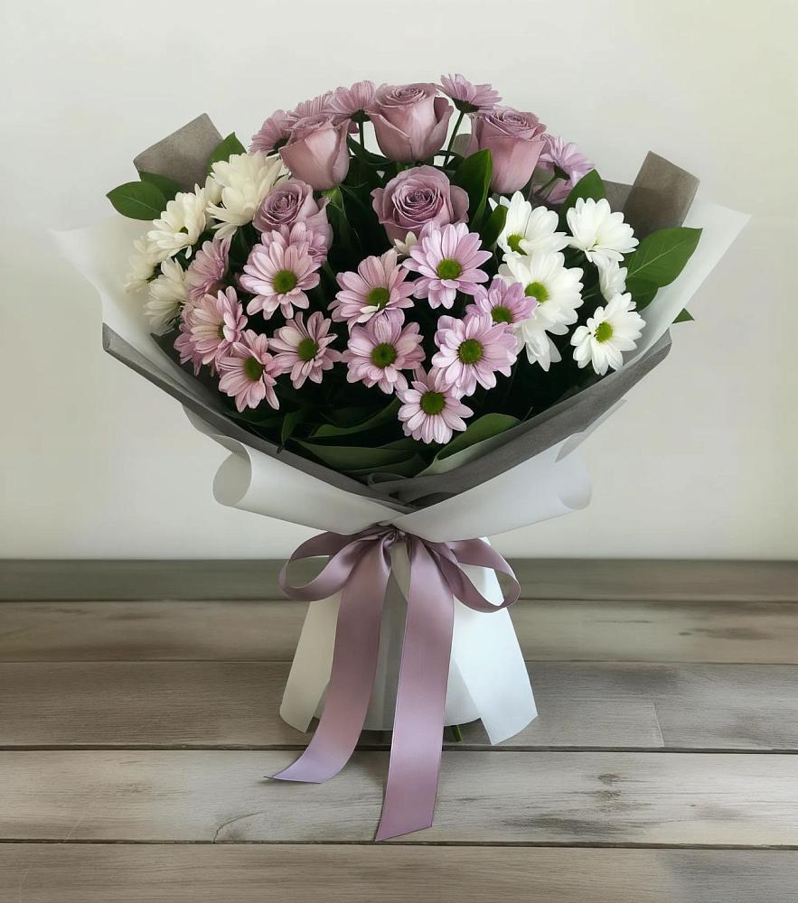 Букет цветов из: Хризантемы и Розы в Бутово