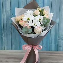 Букет цветов из:  Хризантемы и Розы в Бутово