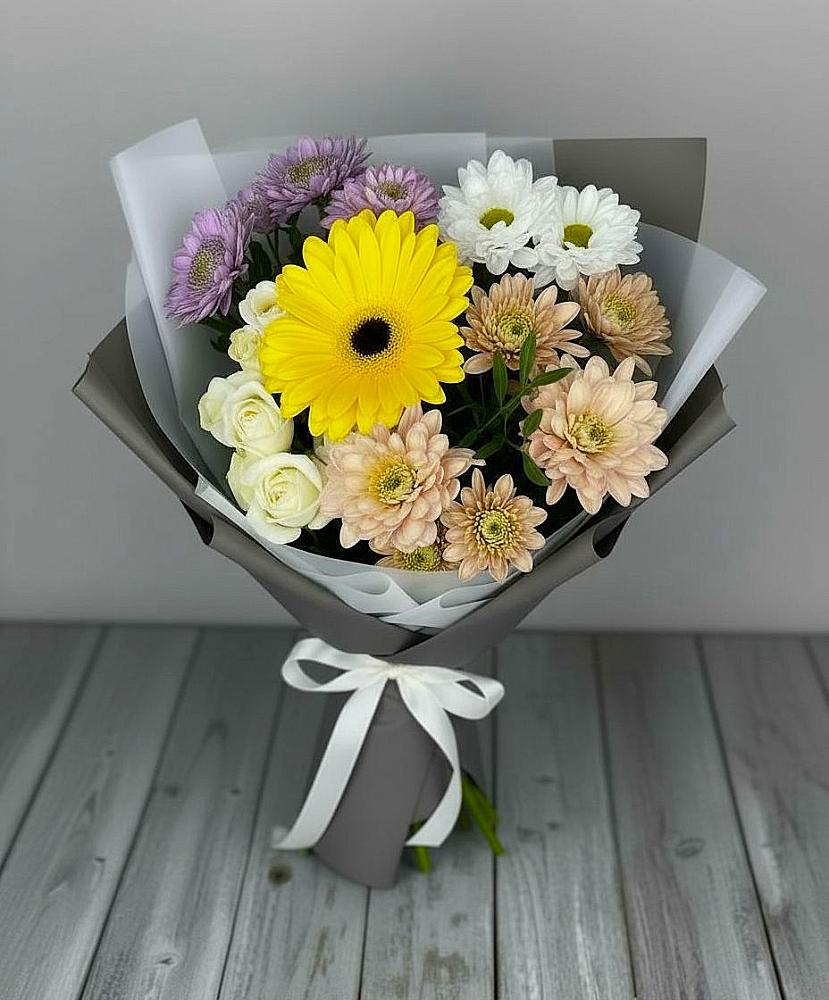 Букет цветов из: Розы, Герберы и Хризантемы в Бутово