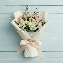 Букет цветов из:  Альстромерии в Бутово