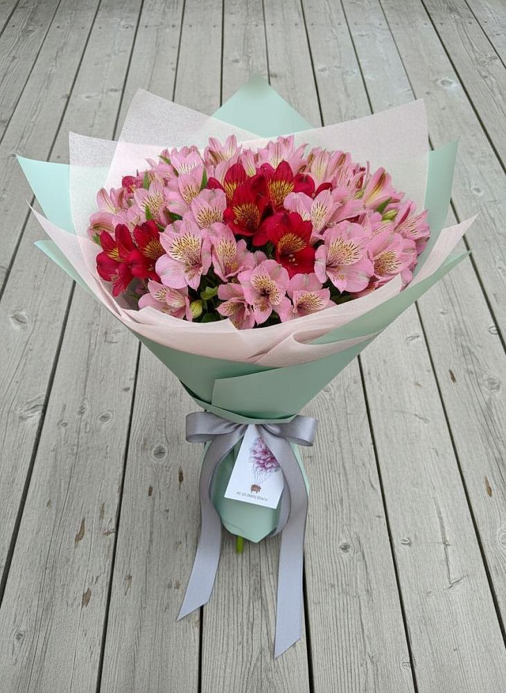 Букет цветов из: Альстромерии в Бутово