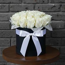 Цветочная композиция из Розы в шляпной коробке #REPLACE_PRED# Бутово