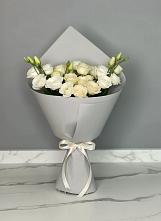 Букет цветов из:  Розы и Лизиантусы в Бутово